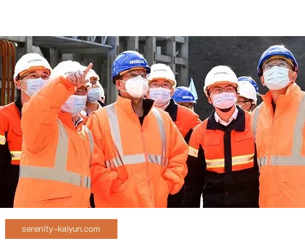 塞尔维亚青年队荣获冠军，展现出色实力与团队协作，表现亮眼