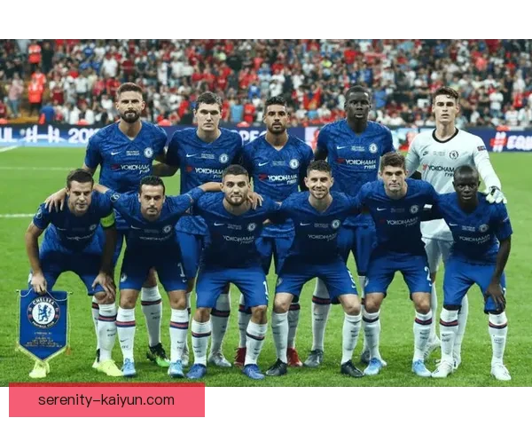 罗德里适应英超对抗的表现稳健，持续提升球队中场控制力与防守强度。